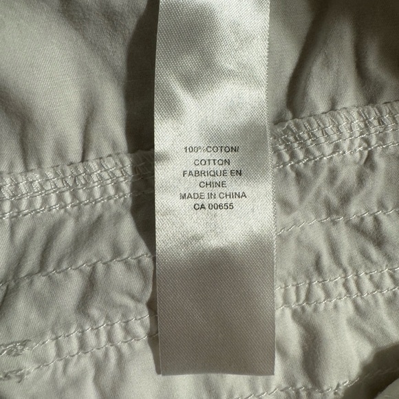 Reitmans 3/4 length short - Picture 3 of 4